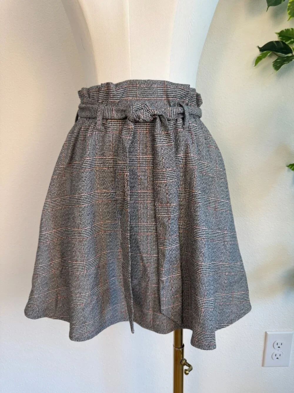 H&M Plaid Paperbag Waist Mini Skirt Tie Belt Houndstooth
